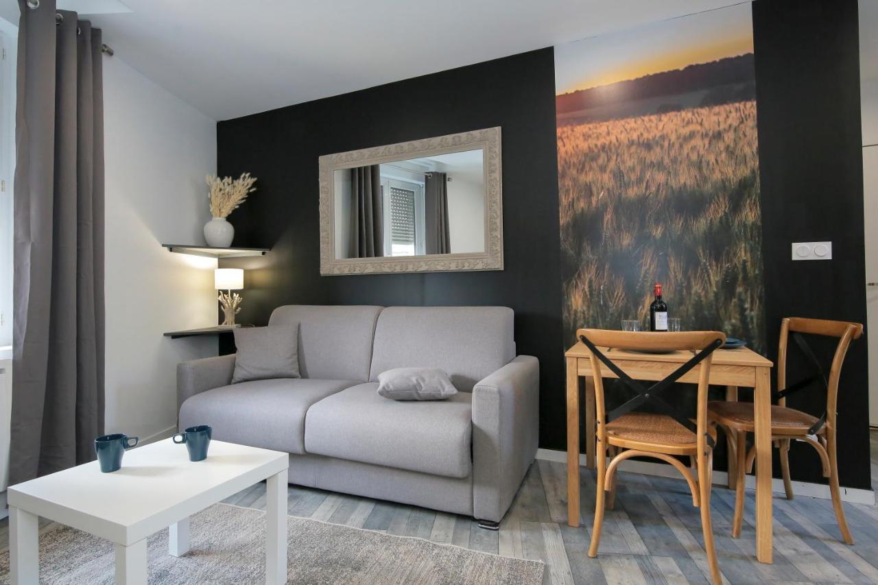 Les Champs, T2 Hypercentre Chic Et Cosy Wifi Par Sovalfi Lejlighed Saint-Etienne  Eksteriør billede