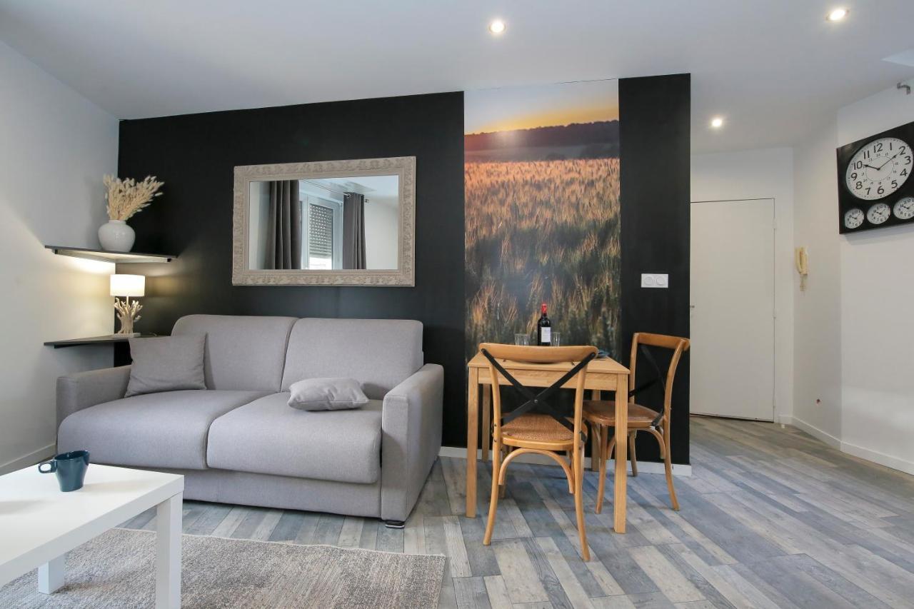 Les Champs, T2 Hypercentre Chic Et Cosy Wifi Par Sovalfi Lejlighed Saint-Etienne  Eksteriør billede