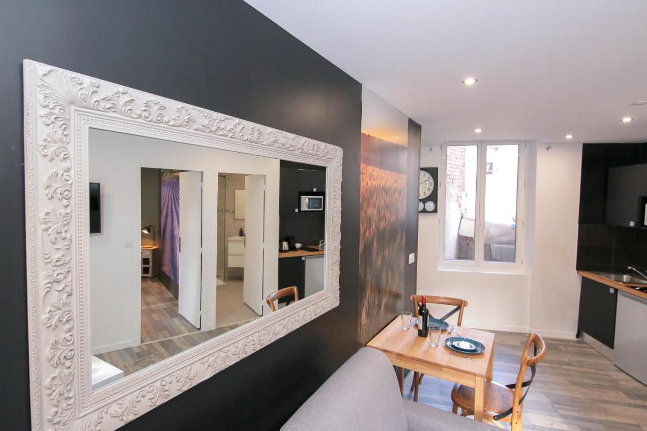 Les Champs, T2 Hypercentre Chic Et Cosy Wifi Par Sovalfi Lejlighed Saint-Etienne  Eksteriør billede